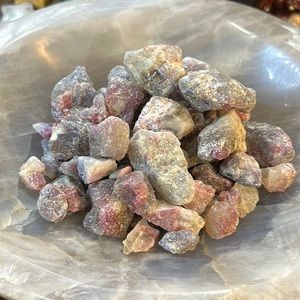 🎄SALE🎄Unicorn Crystal Raw Stone! 12.3 oz